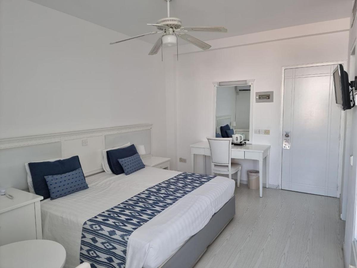 Nereus Hotel